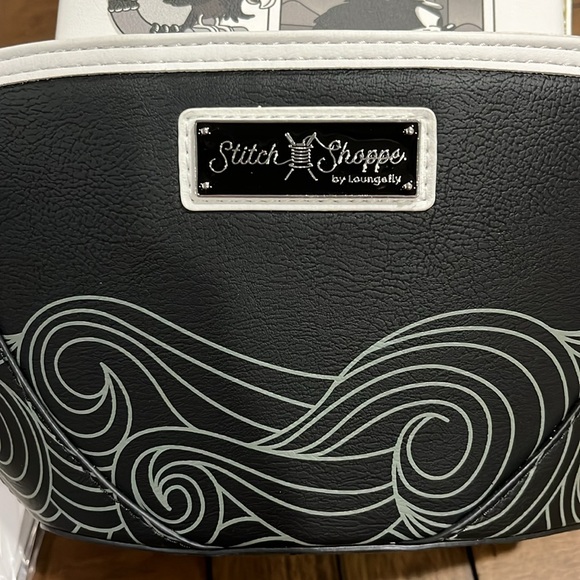 NWT Loungefly Stitch Shoppe Exclusive Steamboat Willie Figural Crossbody Bag - Picture 8 of 11